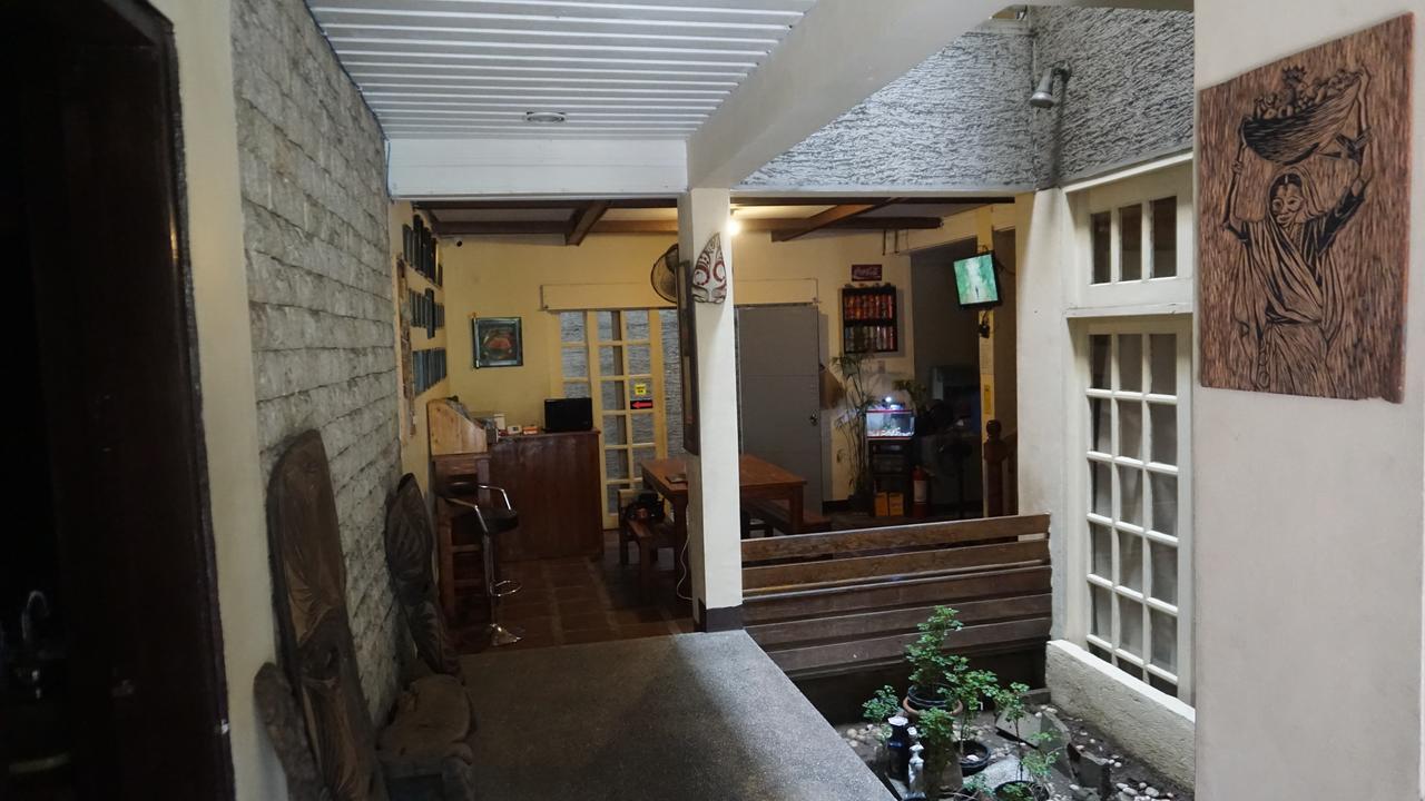 Kamuning Transient Hostel เกซอนซิตี้ ภายนอก รูปภาพ